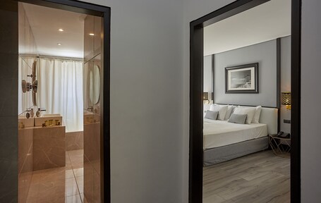 Athenian Riviera Hotel Suites - Image 66