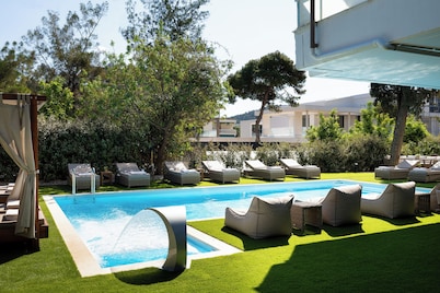 Athenian Riviera Hotel & Suites