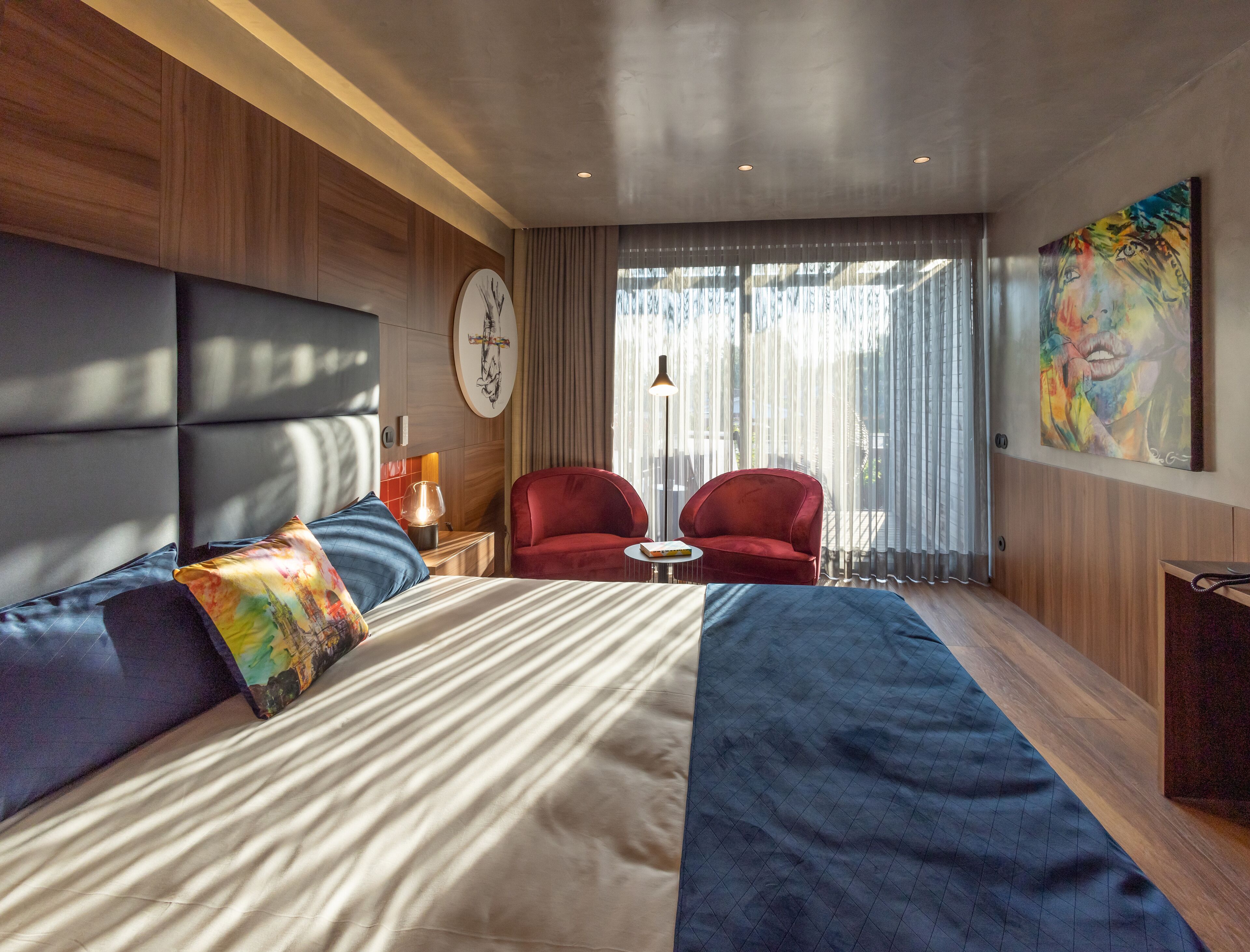 Habitación clásica, 1 habitación | 1 dormitorio, ropa de cama de alta calidad, minibar y escritorio