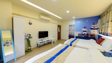 Standard Quadruple Room | Individually decorated, individually furnished, blackout curtains