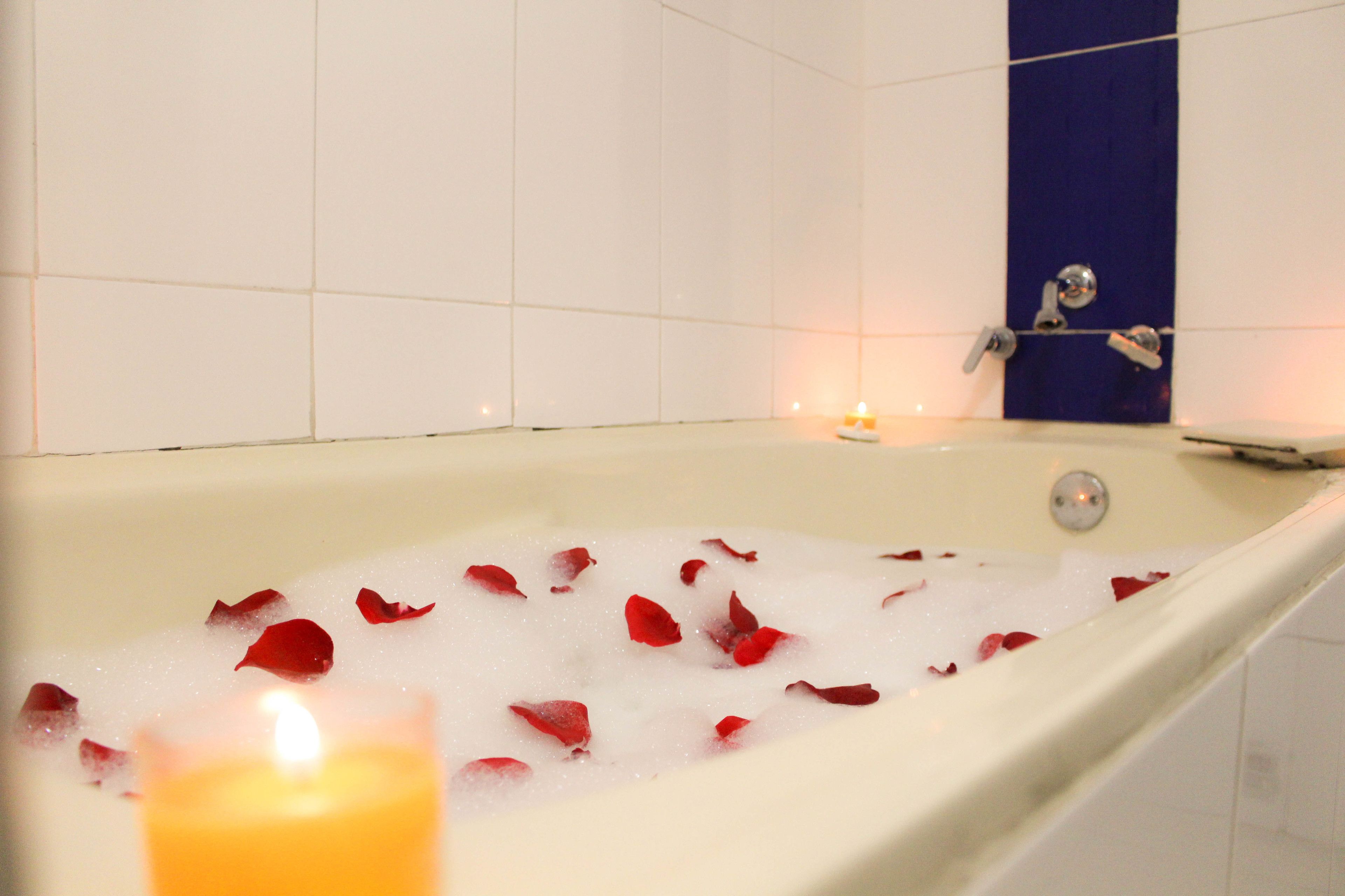 特色套房 | 浴室 | 淋浴设施、免费洗浴用品、吹风机、毛巾