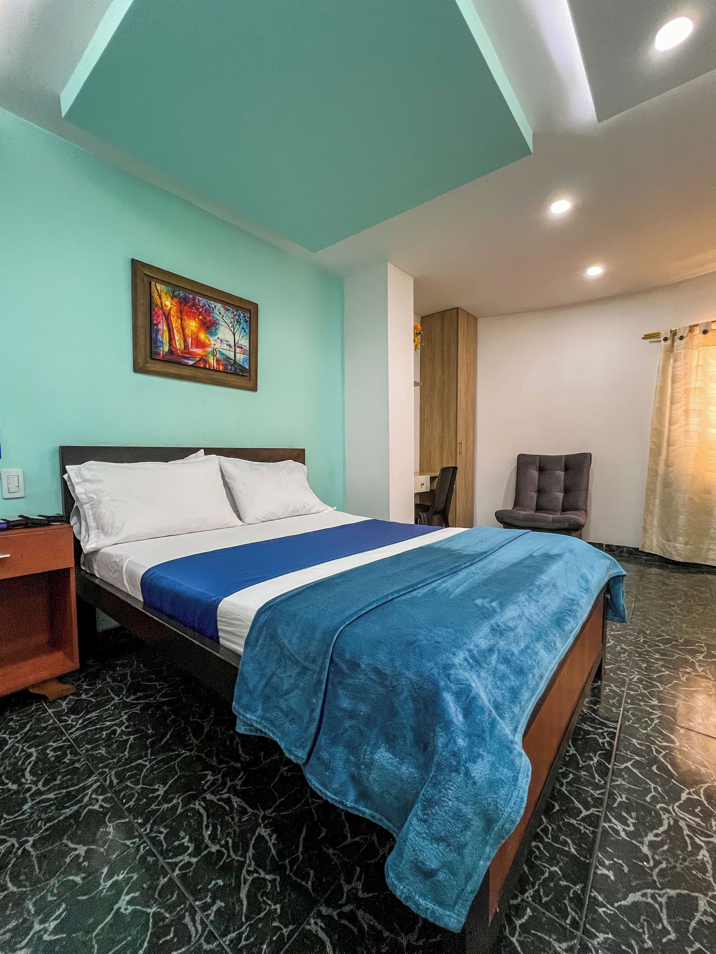 Bureau, espace de travail pour ordinateur portable