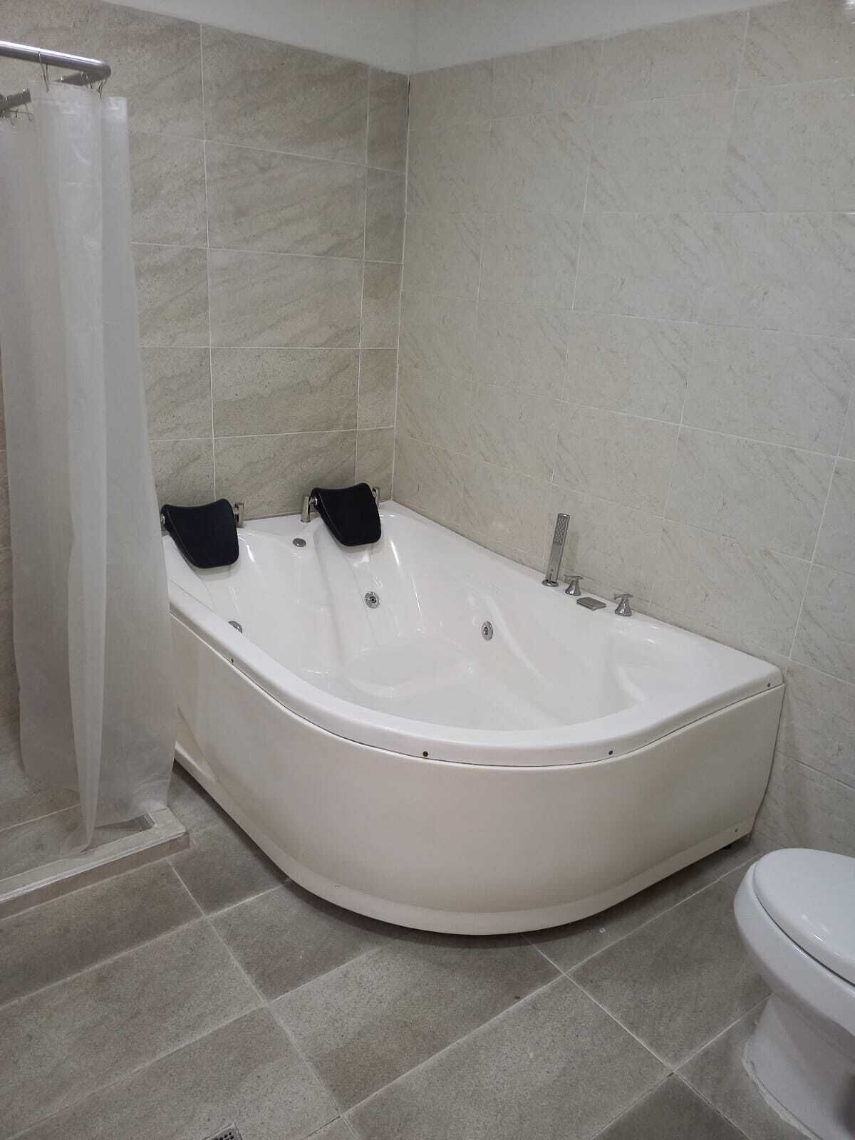 family apartment | bathroom | shower, free toiletries, hair dryer, towels