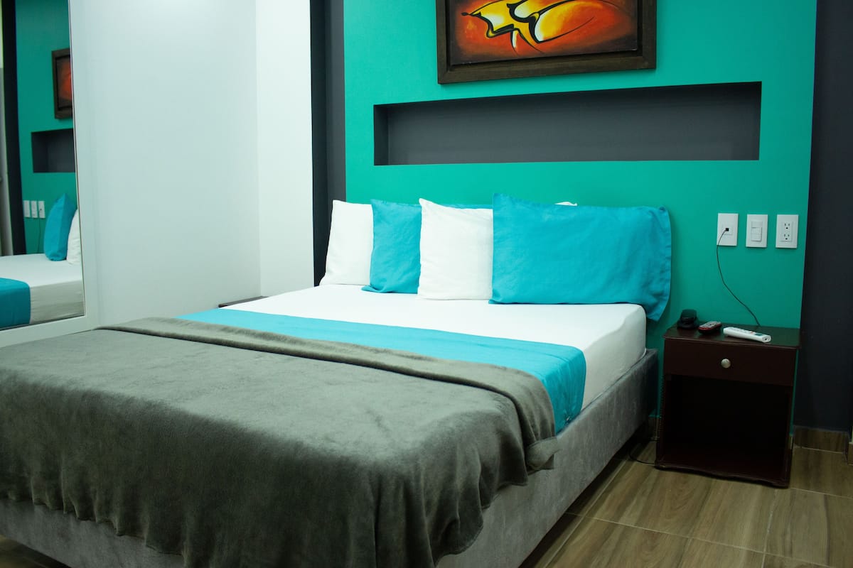 Junior Suite | 3 bedrooms, desk, laptop workspace, iron/ironing board