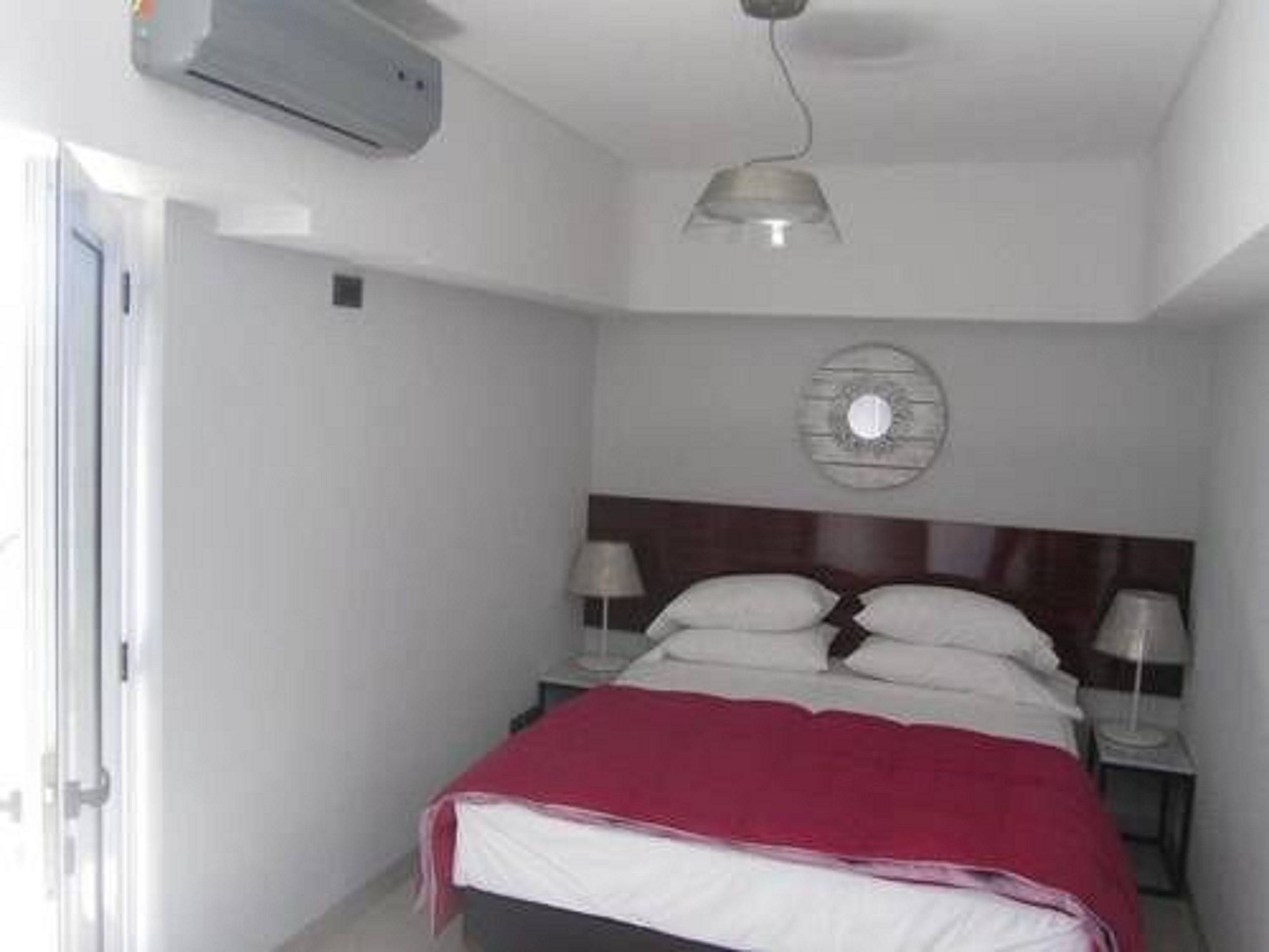 premium bedding, minibar, in-room safe, individually decorated