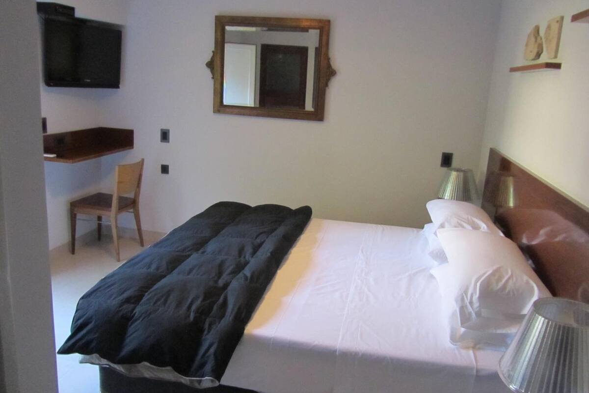 premium bedding, minibar, in-room safe, individually decorated