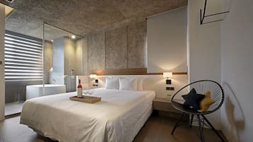 Romantische tweepersoonskamer, 1 queensize bed, bad | Verduisterende gordijnen, gratis wifi