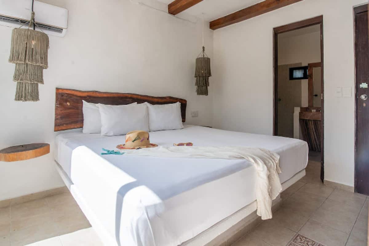 스탠다드룸 | 무료 WiFi, 침대 시트