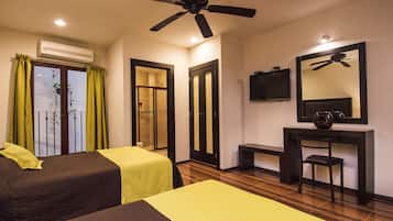 Quarto casal, 2 camas de casal | Cofres nos quartos, camas extras/dobráveis (sobretaxa)