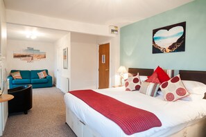 Suite, Balcony, Sea View | Cribs/infant beds, free WiFi - The Sun Bay Hotel & Restaurant (Kingsbridge)