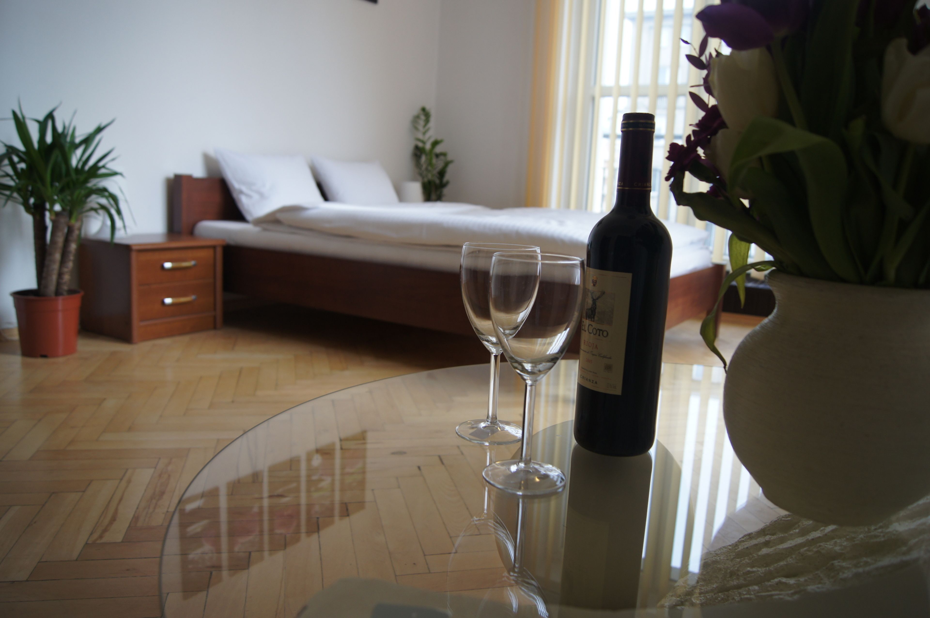 1 habitación, tabla de planchar con plancha y wifi gratis 