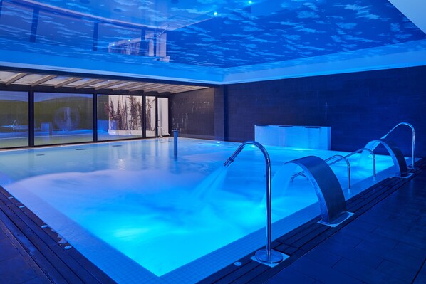 Couples treatment rooms, sauna, hot tub, steam room, body treatments - Hotel & Thalasso Villa Antilla (Orio)