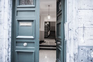 Entrée de l’hébergement