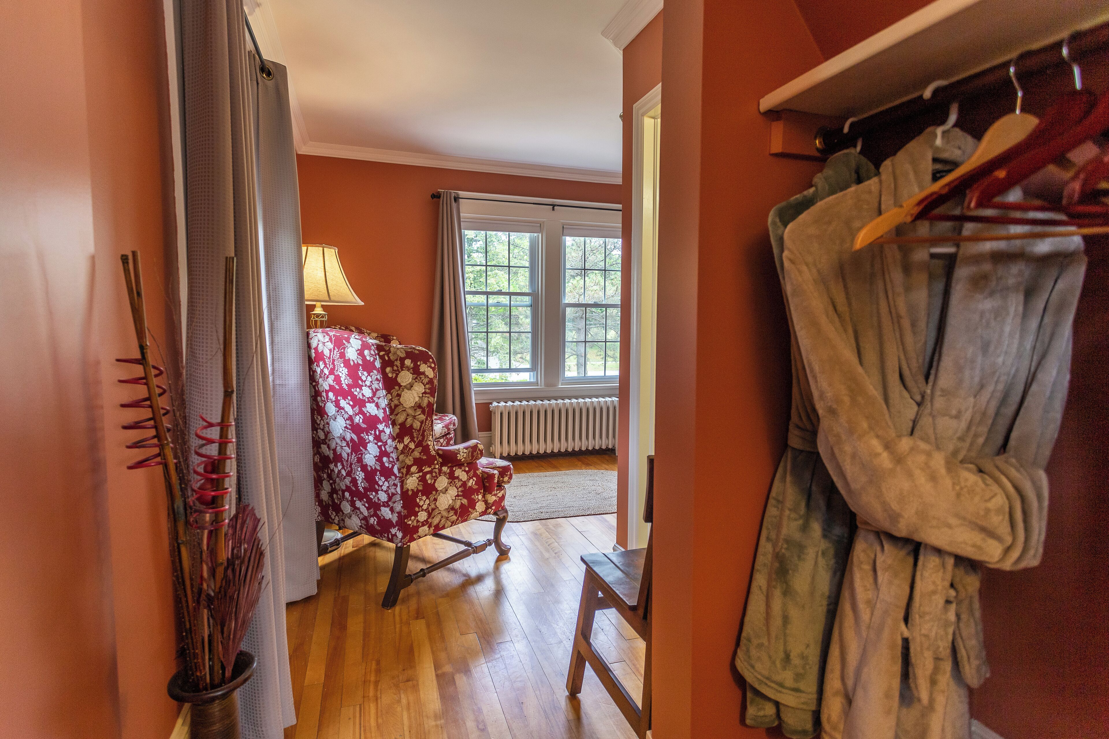 Suite, 1 Queen Bed (Sunset) | Desk, iron/ironing board, free WiFi, bed sheets