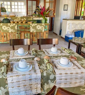 Desayuno buffet incluido todos los días 