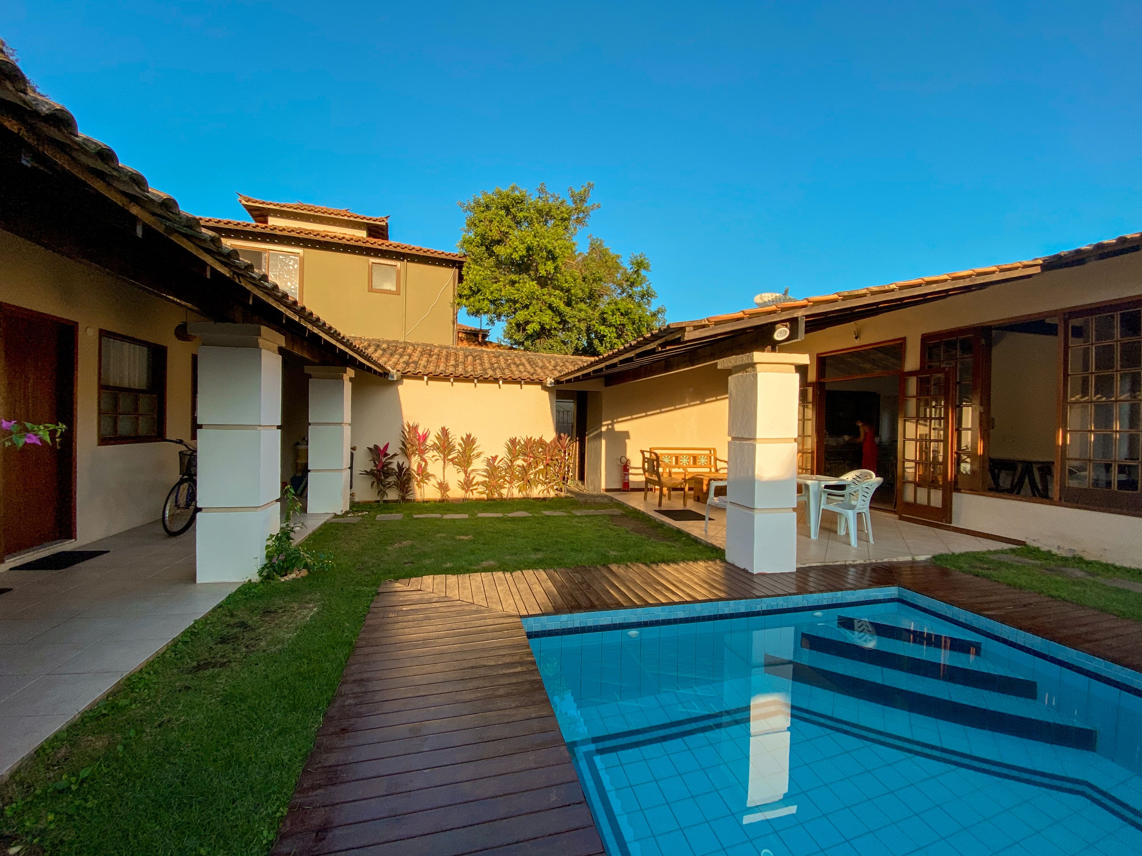 Outdoor pool, sun loungers