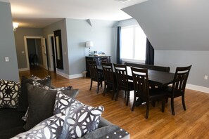 Suite de luna de miel, 1 habitación | Servicio a la habitación