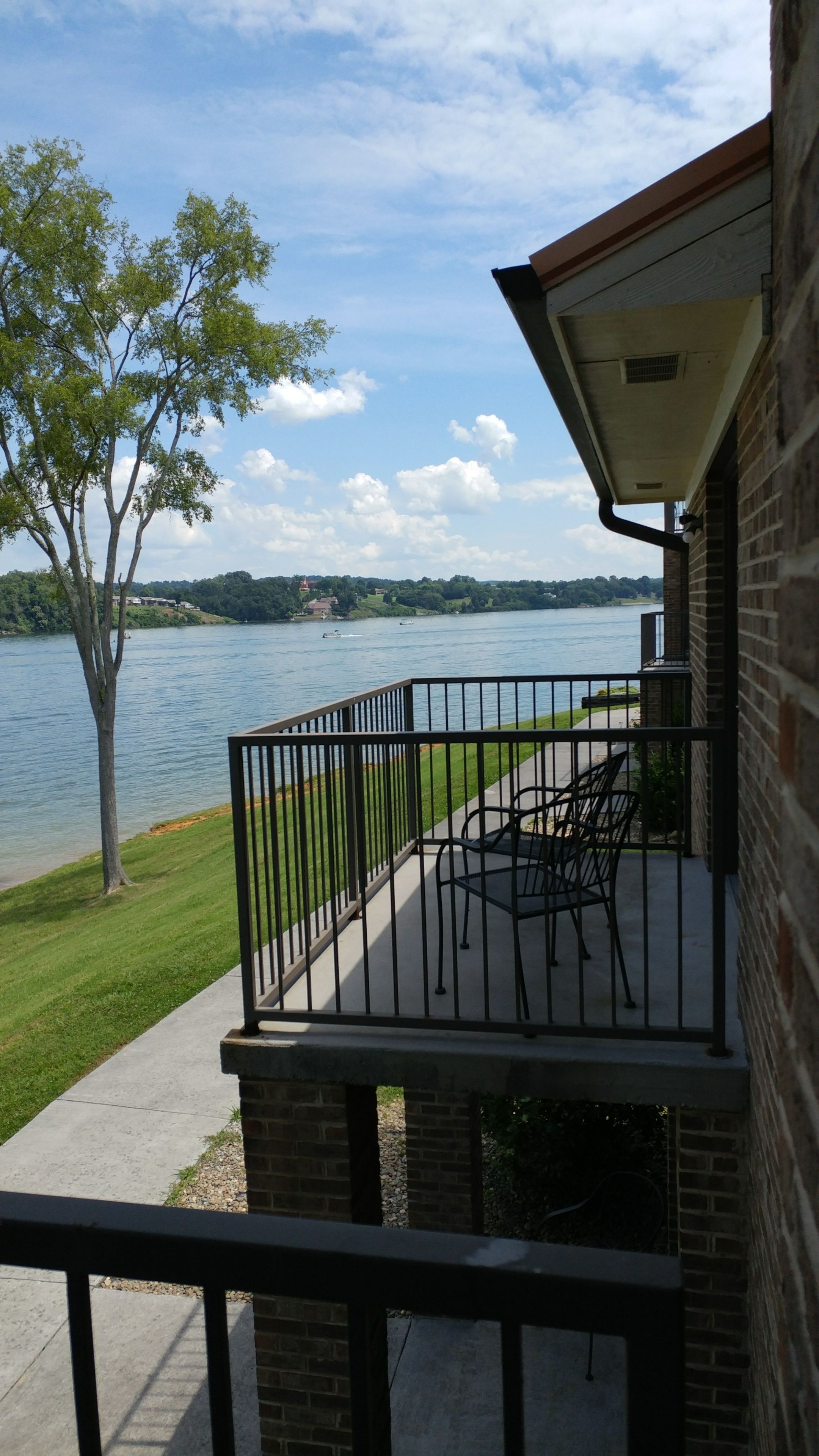 الإطلالة من المنشأة