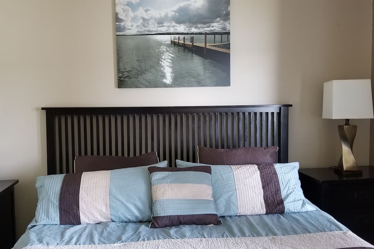 Deluxe Suite, 1 King Bed with Sofa bed, Non Smoking, Patio | Iron/ironing board, cots/infant beds, rollaway beds, free WiFi