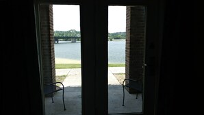 Unclassified image, 5 of 35, button - The Point Resort (Dandridge)