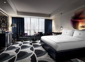 Premium bedding, down duvets, minibar, in-room safe - Bisha, a Luxury Collection Hotel Toronto (Toronto)