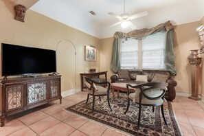 Three Bedroom Cottage | Living room