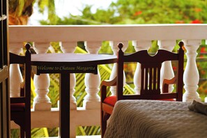 Breakfast, lunch and dinner served - Chateau Margarite Hotel (Montego Bay)