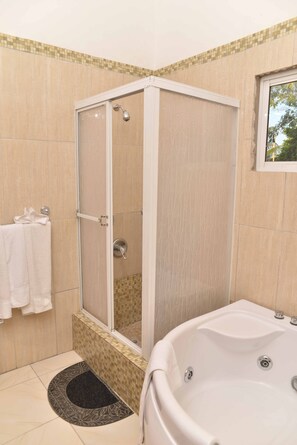 Chuveiro/banheira combinados, banheira de hidromassagem