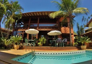 Outdoor pool, pool umbrellas