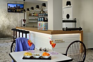 Bar (en el alojamiento)