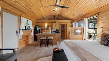 Cabane Signature, 1 chambre, bain à remous, vue colline | Coin séjour