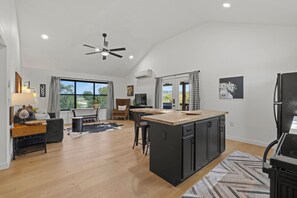 Premium Cabin | Living area - City on a Hill at Spring Creek (Fredericksburg)