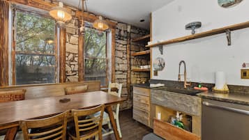 Microwave, coffee/tea maker, eco-friendly cleaning products