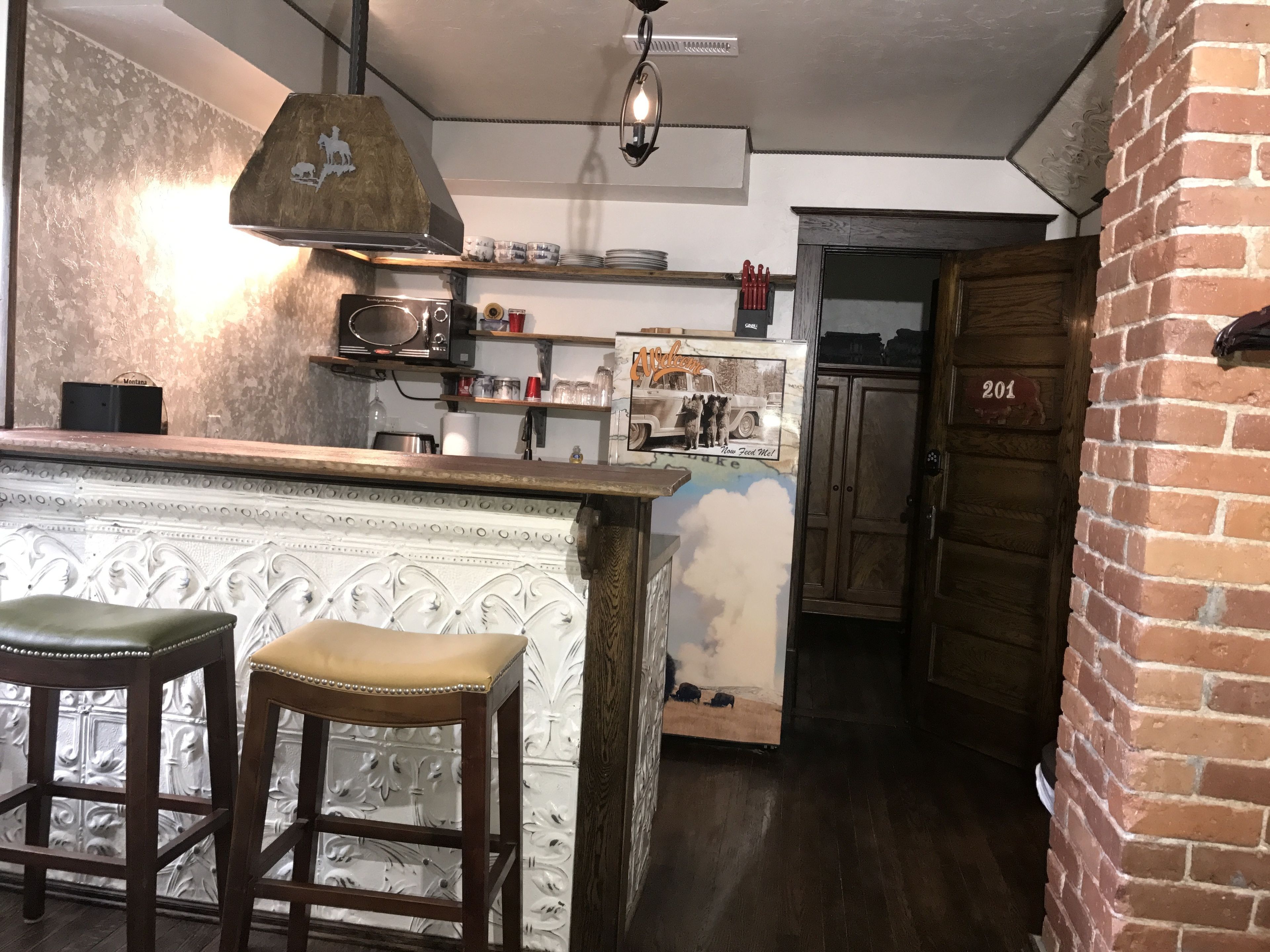 microwave, coffee/tea maker, eco-friendly cleaning products