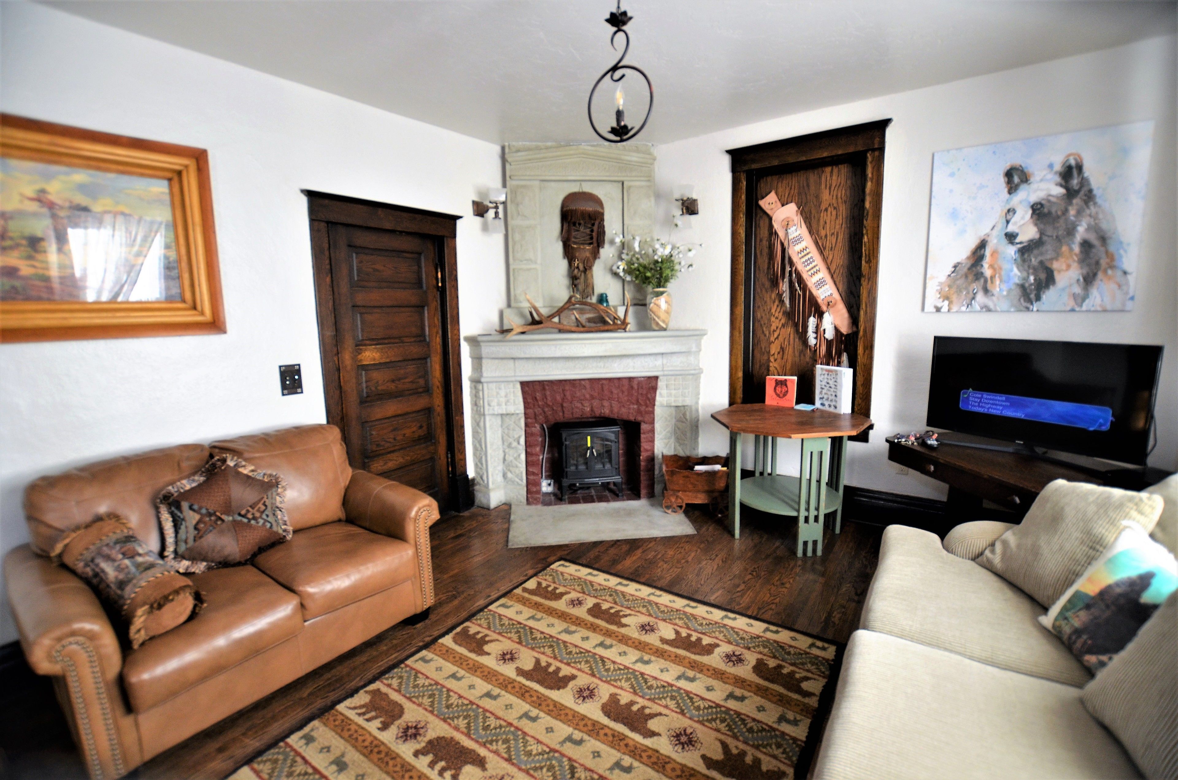 102 one bedroom suite mountain yard view | 1 bedroom, egyptian cotton sheets, premium bedding, pillow-top beds