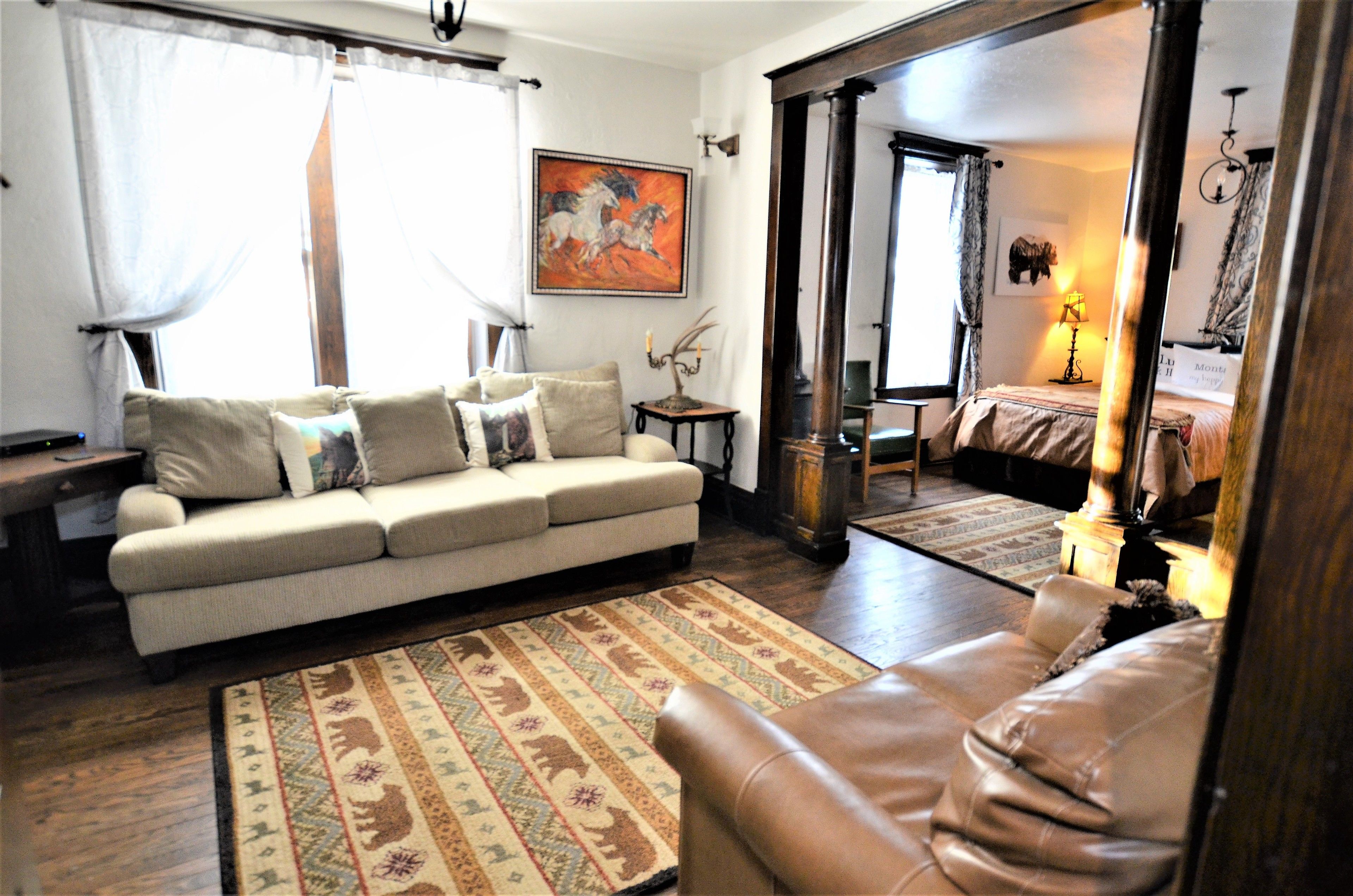 102 one bedroom suite mountain yard view | living room | 48-inch flat-screen tv with cable channels, tv