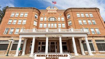 Fachada de la propiedad