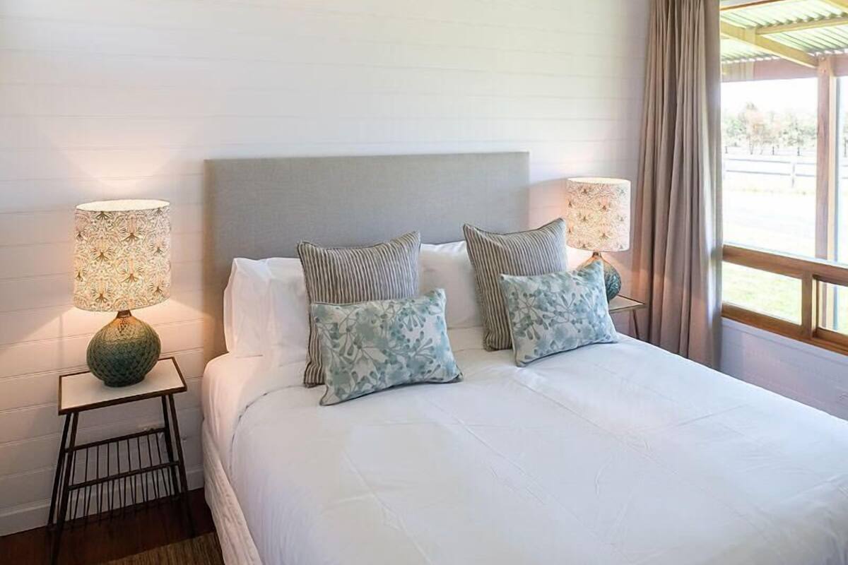 Suite de lujo, 1 cama King size | Ropa de cama de alta calidad, minibar y tabla de planchar con plancha