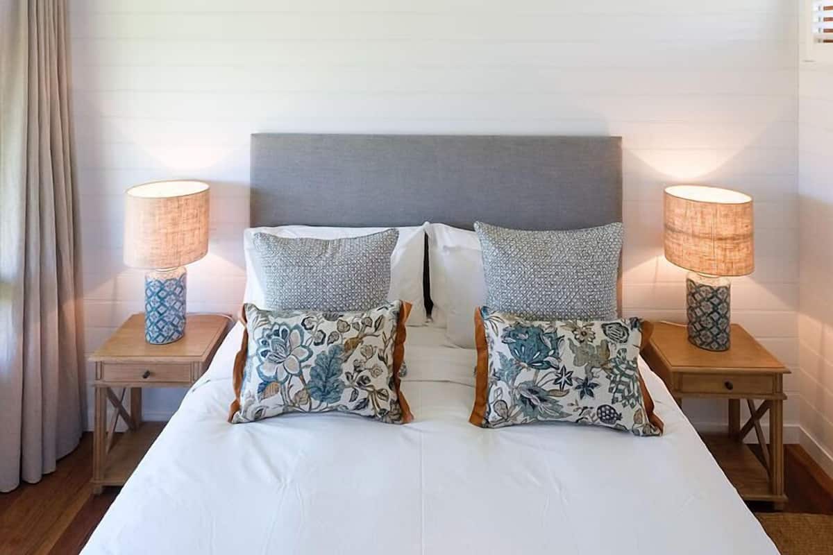 Shearers Quarters 11 | Premium bedding, minibar, iron/ironing board, cribs/infant beds