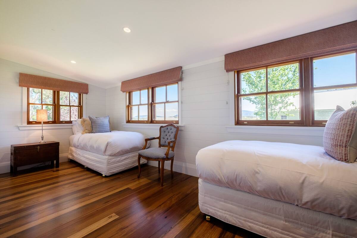 Casa de campo, 3 habitaciones, vista al jardín (The Cook's House) | Ropa de cama de alta calidad, minibar y tabla de planchar con plancha