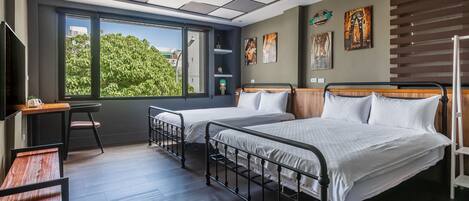 Casa, 3 habitaciones | Escritorio, cortinas opacas, sistema de insonorización y wifi gratis