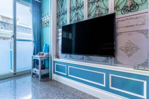 Habitación con 1 cama doble o 2 individuales, balcón | Escritorio, cortinas opacas, sistema de insonorización y wifi gratis