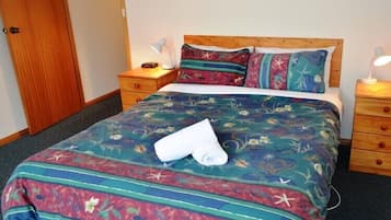 House, 2 Bedrooms | 2 bedrooms, iron/ironing board