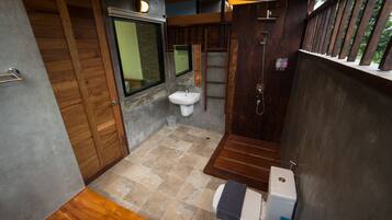 Standard Double Room | Bathroom