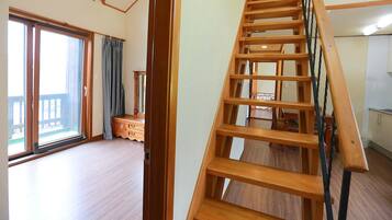 Family Suite | Living area | TV