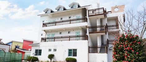 Fachada da propriedade