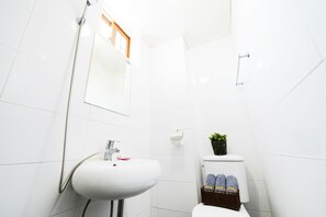 Duplex | Bathroom | Shower, hair dryer - Sea Story (Taean)