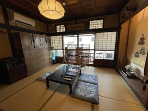 Japanese style room Half board (Sushi course/Japanese Breakfast), Non Smoking | Down comforters, individually decorated, individually furnished