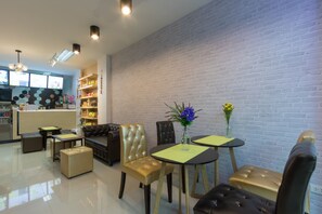 Tempat makan pasangan