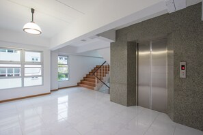 Interior - JR Mansion (Bangkok)